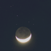 la luna e le pleiadi